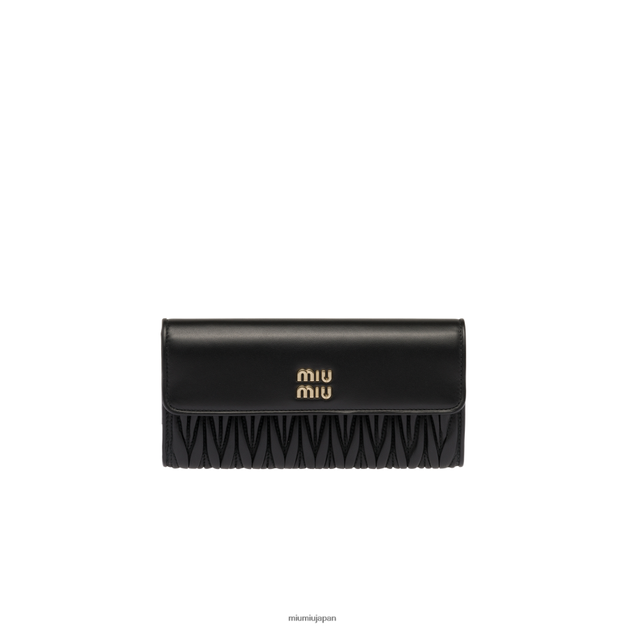 ラージマトラッセナッパレザーウォレット Miu Miu 黒 コレクション D2466R1086
