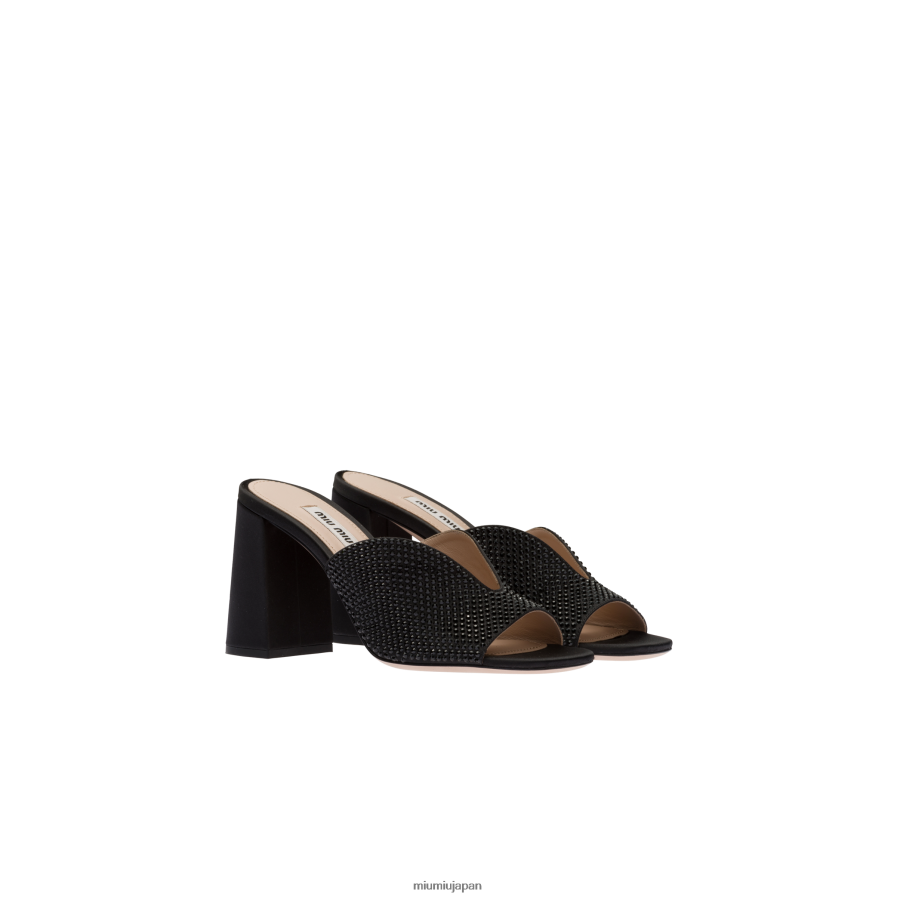 クリスタル付きサテンサンダル Miu Miu 黒 靴 D2466R233