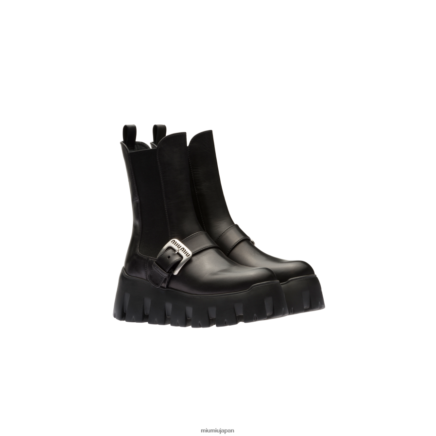 ストラップ付きレザーブーツ Miu Miu 黒 靴 D2466R340